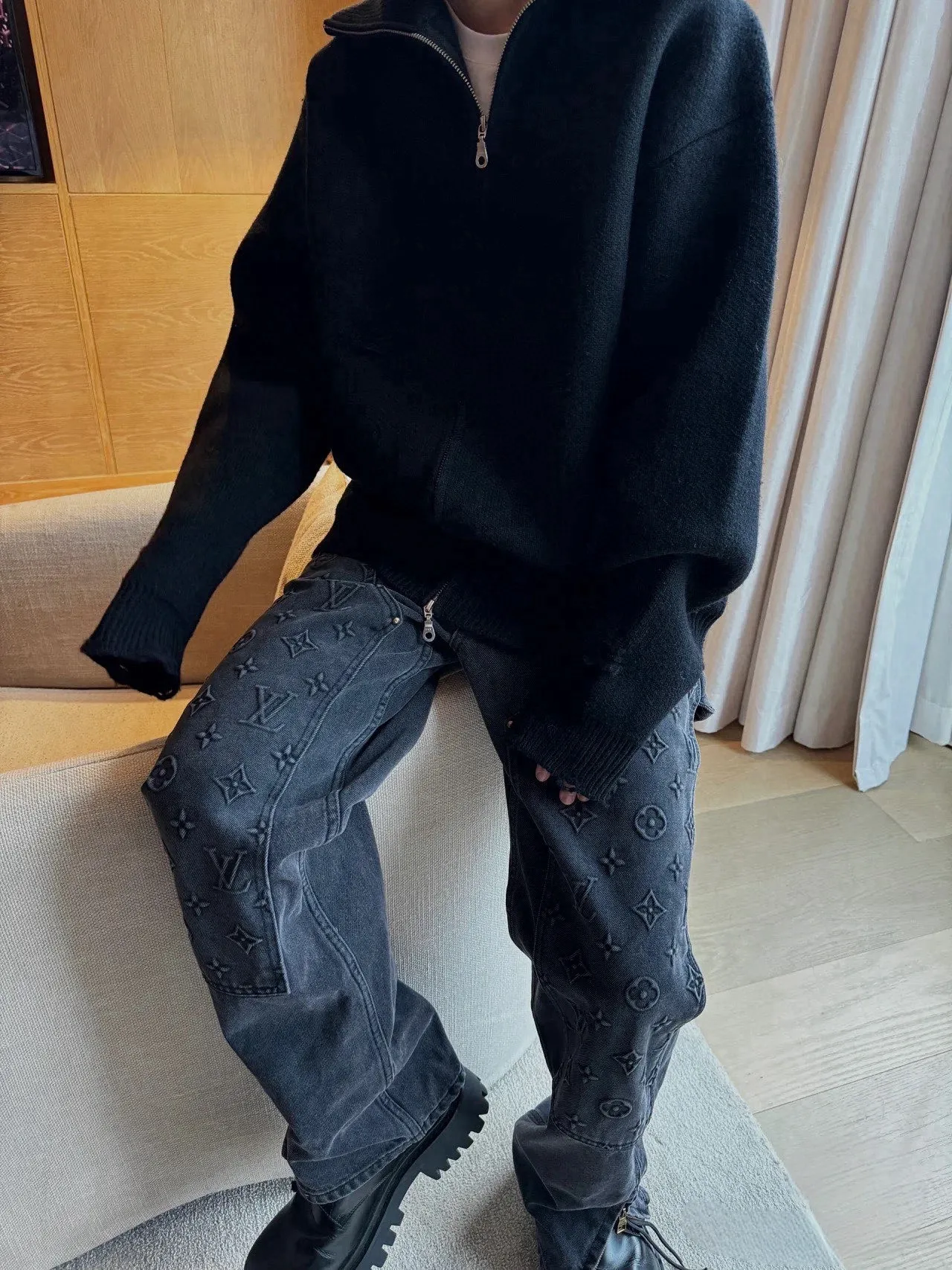 Louis Vuitton/Louis Vuitton presbyopic embossed jeans